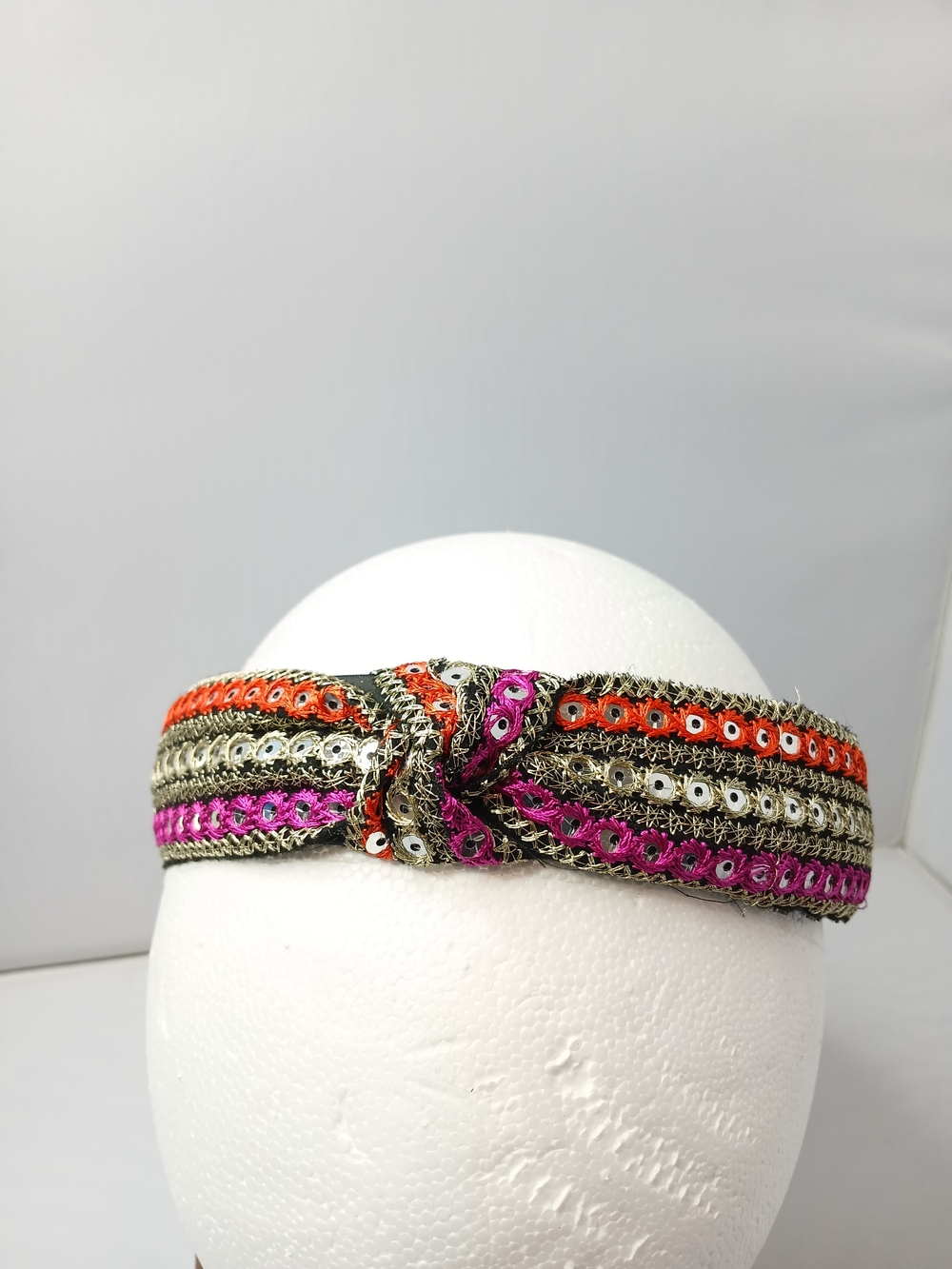 A144. Embellished Headband in Black & Pink New - Picture 3 of 4